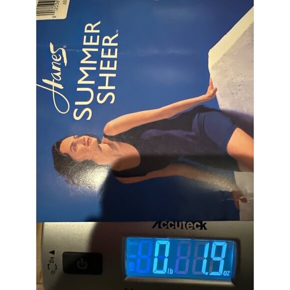 Hanes Summer Sheer Control Top Sandalfoot Pantyhose E50 AB Almost Blush Vintage - Picture 7 of 8